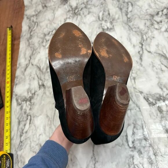 FRYE Black booties ankle boots point toe size 8.5 - Picture 6 of 8